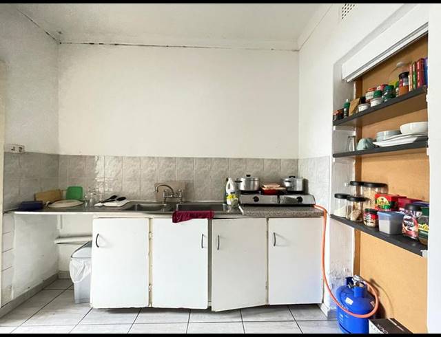 1 BEDROOM PROPERTY TO RENT IN BISLEY